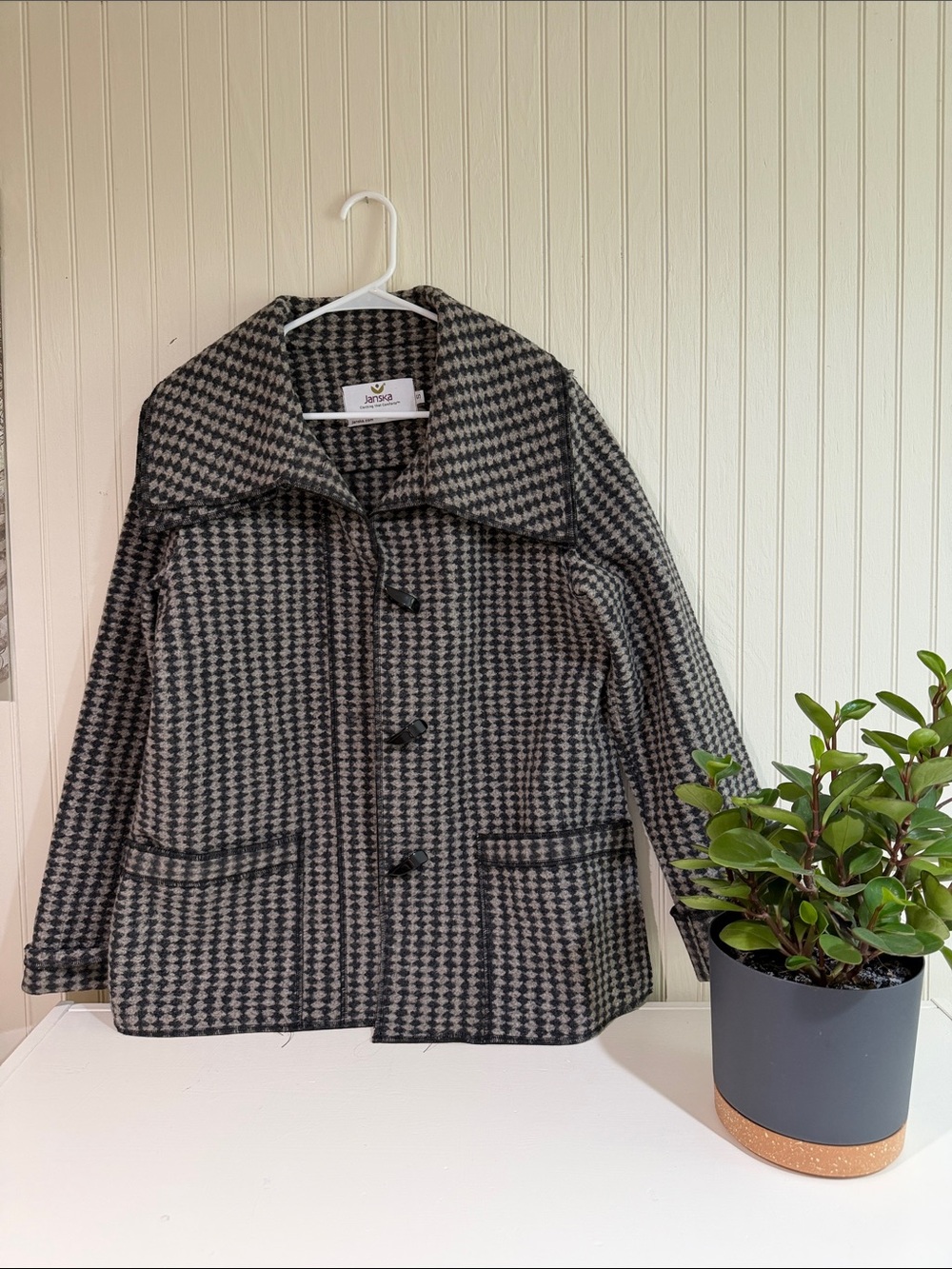 JanSport Women’s Black & Gray Houndstooth Coat